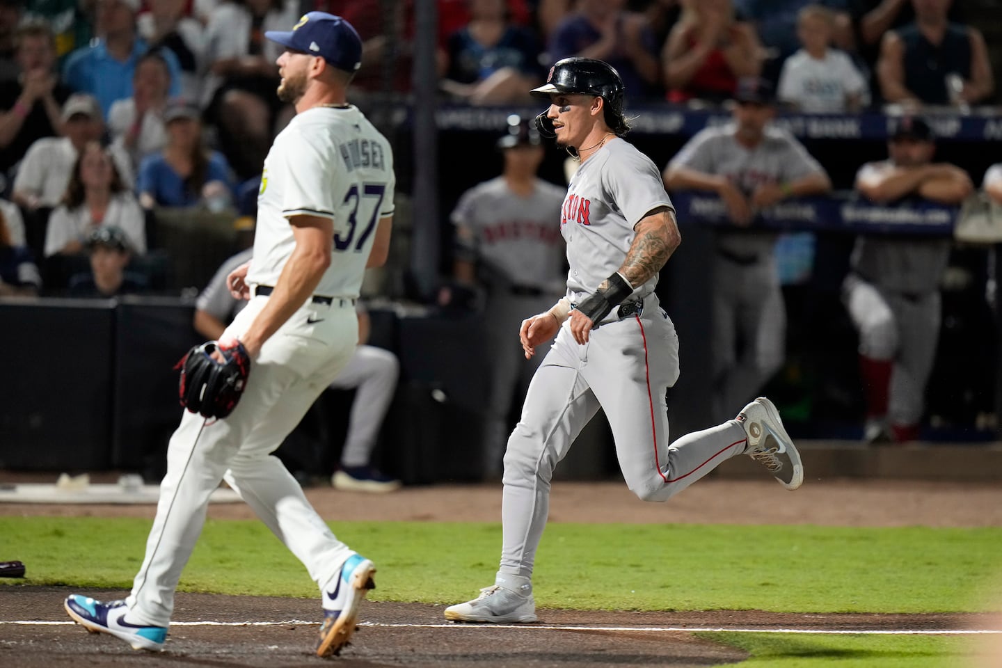 Error opens the door for Red Sox to turn a ninth-inning tie to a win over the Rays - The Boston Globe